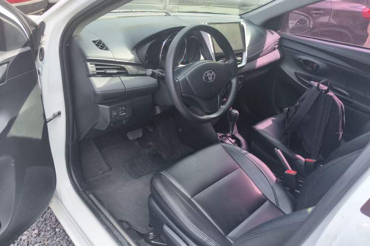 Used Toyota YARiS L 2019 1.5E CVT Dynamic Edition China VI compliant
