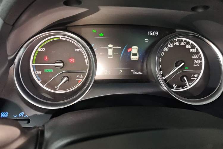 Used Toyota Camry 2019 Revised Version Dual-Engine 2.5 HG Luxury Edition
