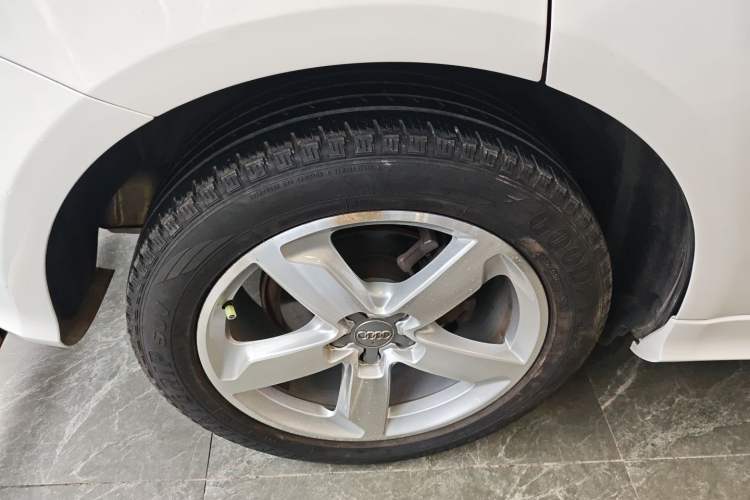 Used Audi Q5 2017 Plus 40 TFSI Ambition Model