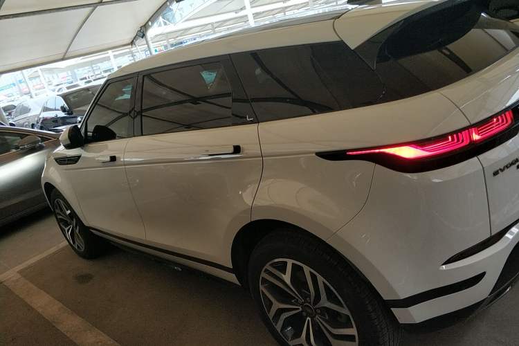 Used Land Rover Range Rover Evoque 2022 Facelifted Aurora L 249 PS R-Dynamic Luxury Edition
