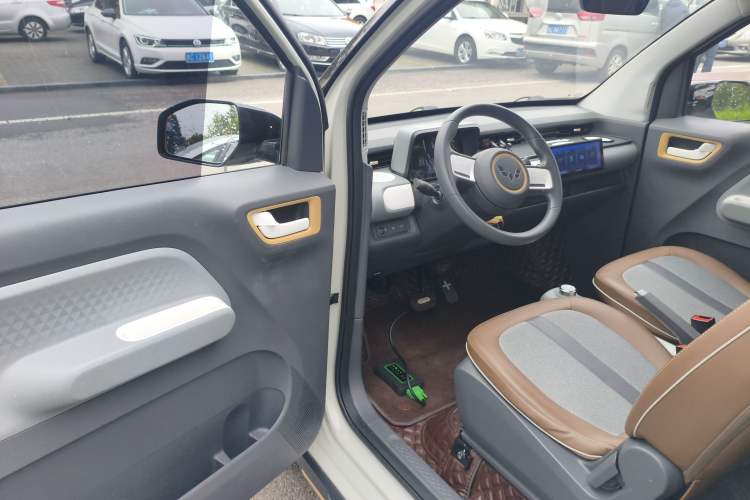 Used Wuling Hongguang MINIEV 2022 GAMEBOY 200km Gaming Edition with Lithium Iron Phosphate