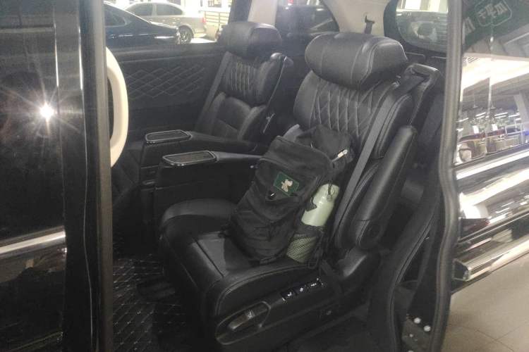 Used Honda Elysion 2019 2.0L Hybrid Luxury Edition
