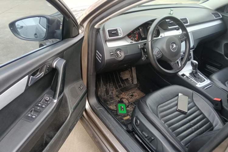 Used Volkswagen Magotan 2016 1.8TSI Smart Comfort Model
