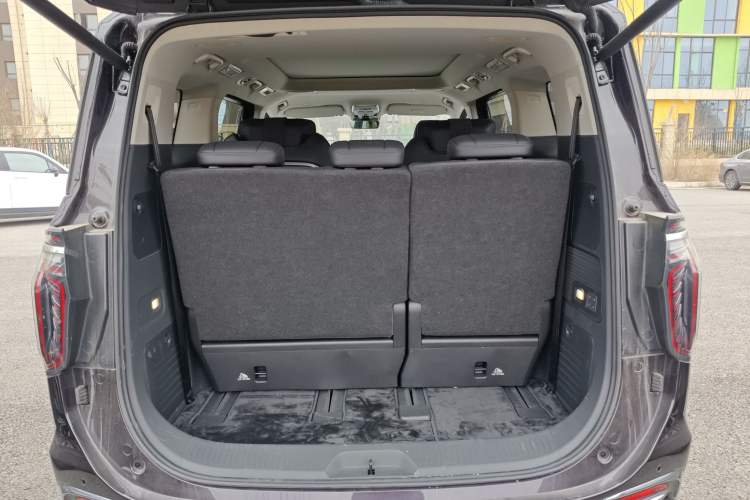 Used Hongqi HQ9 PHEV 2024 2.0T Four-Wheel Drive Luxury Edition