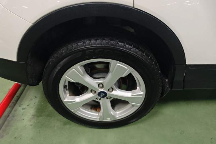 Used Ford Kuga 2017 EcoBoost 180 Two-Wheel-Drive Tiger Leap Model
