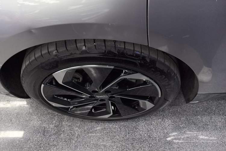 Used Zeekr 001 2023 WE Edition 100 kWh