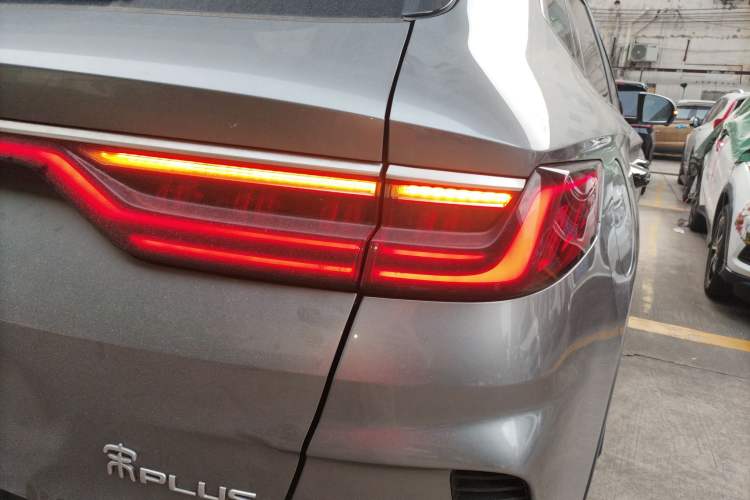 Used BYD Song PLUS New Energy 2021 EV Executive Model
