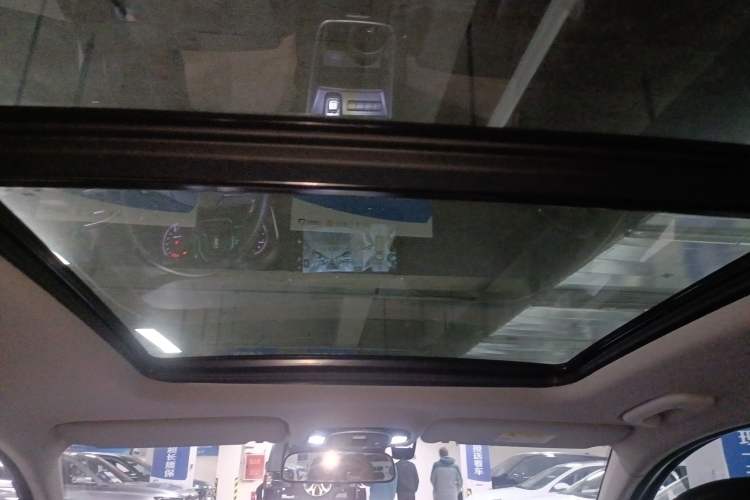 Used Hyundai Santa Fe 2023 Traveler 380T GDi Automatic Two-Wheel Drive LUX Prestige Edition