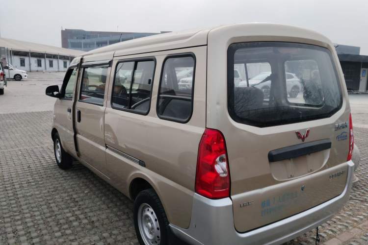 Used Wuling Rongguang 2021 1.5L Extended Standard Version with Air Conditioning – L3C