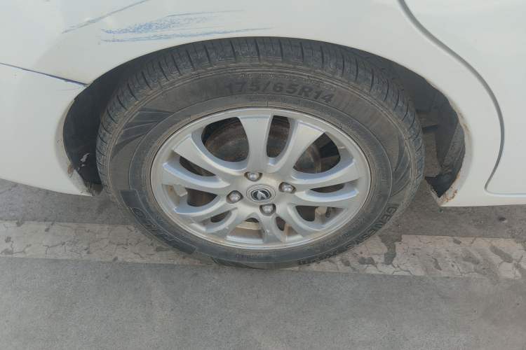 Used Changan Alsvin V3 2015 1.4L Manual Meiruan Model China V Standard
