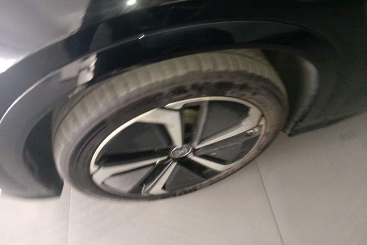 Used BYD Song L EV 2025 662 km Advanced Intelligent Driving Version
