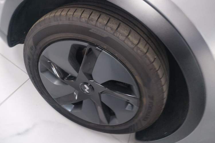 Used ONVO L60 2024 60 kWh Rear-Drive Version
