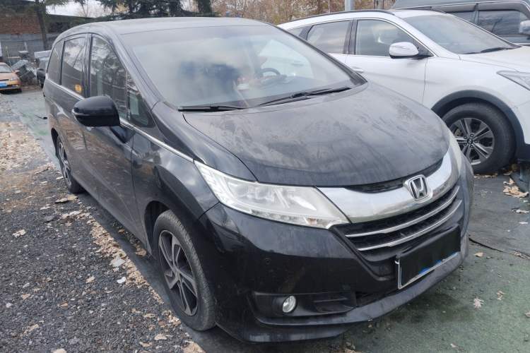 Used Honda Odyssey 2015 Updated Version 2.4L Smart Edition
