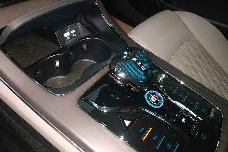 Used BYD Han 2025 EV with 701 km of Laser Radar-Enabled Intelligent Driving