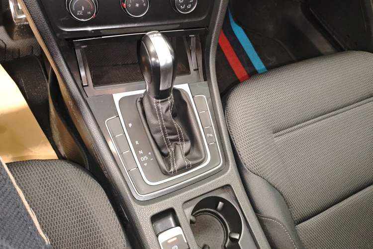 Used Volkswagen Golf 2017 230TSI Automatic Comfort Edition – Celebrating Milestone of One Million Units
