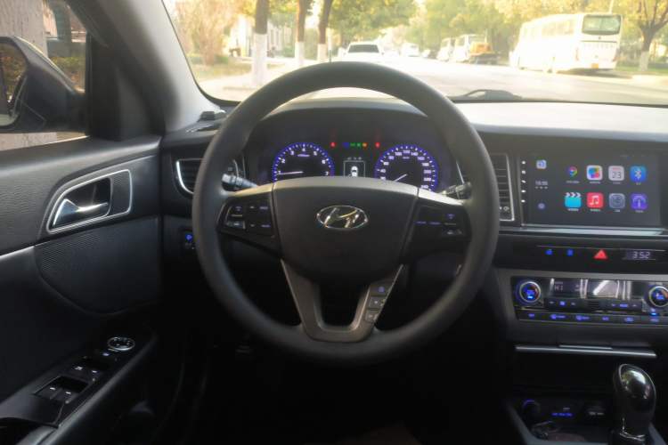 Used Hyundai Mistra 2014 1.8L Automatic Smart GLS
