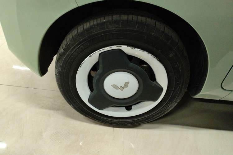 Used Wuling Hongguang MINIEV 2022 Macaron Premium Model – Lithium Iron Phosphate
