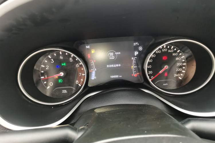 Used  Compass 2019 200T Automatic Family Edition - Connected Large Screen Version
