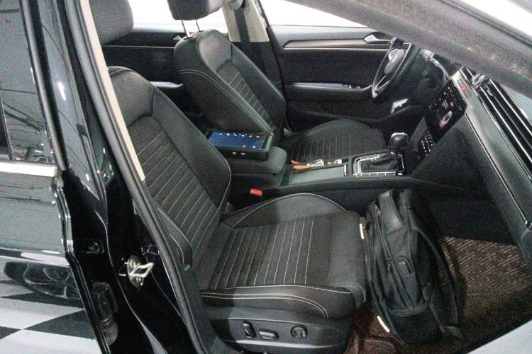 Used Volkswagen Magotan 2020 330TSI DSG Luxury Edition