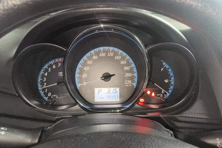 Used Toyota YARiS L 2016 Revised 1.5E CVT Charming Edition
