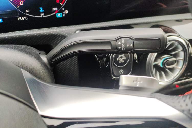 Used Mercedes-Benz A-Class 2022 Revised Version A 200 L Sport Sedan Fashionable Style
