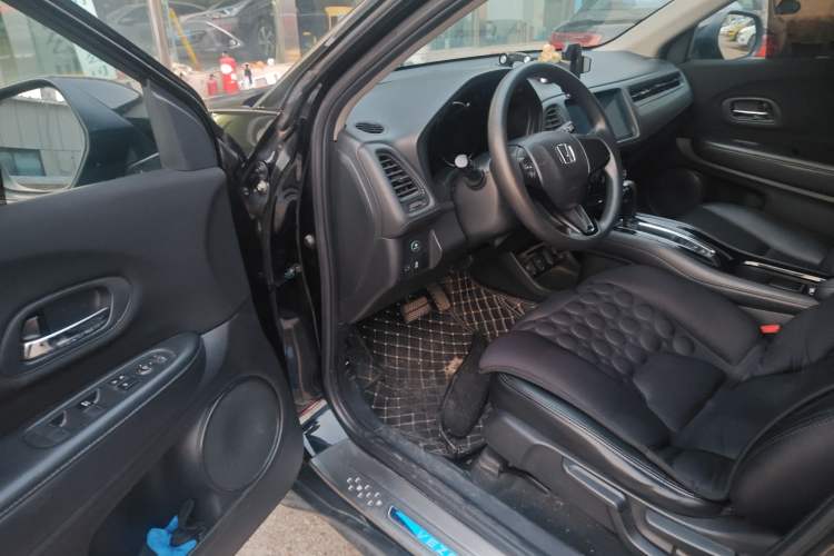 Used Honda Vezel 2017 1.5L CVT 2WD Comfort Model
