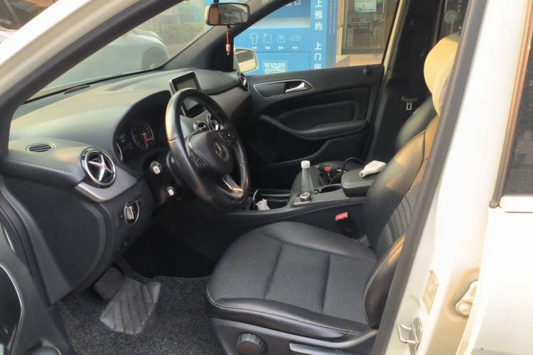 Used Mercedes-Benz B-Class 2015 B 200 Sport Edition