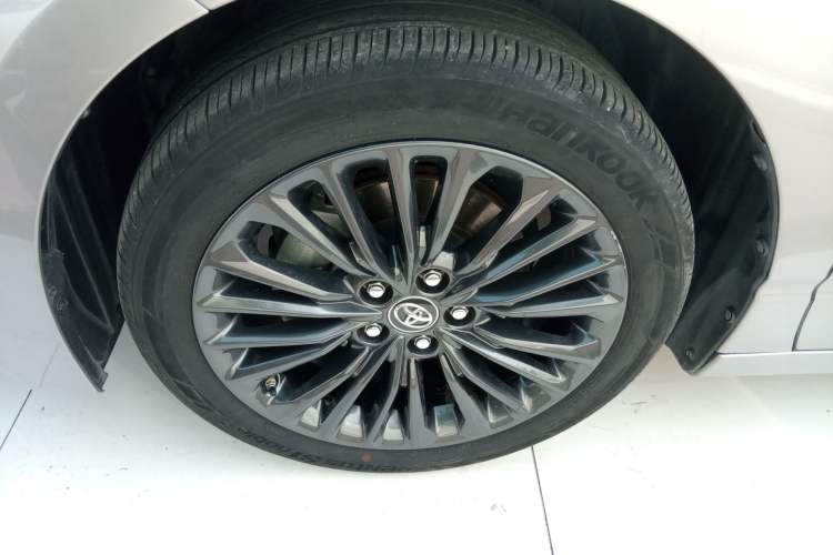 Used Toyota Avalon 2019 2.0L XLE Premium Edition China VI
