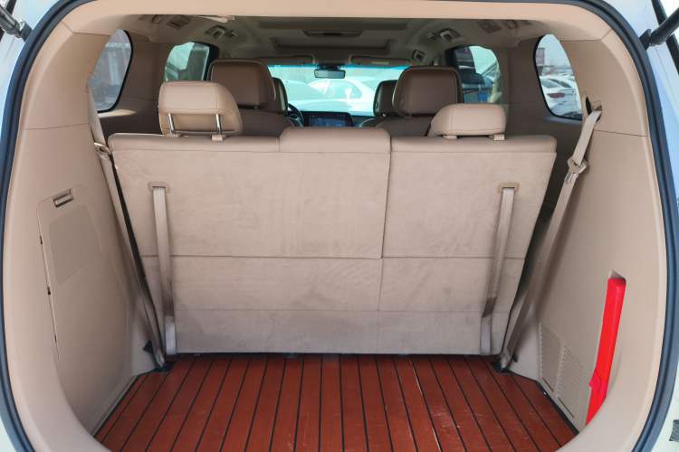 Used Buick GL8 2021 ES Land Cruiser 653T Luxury Edition
