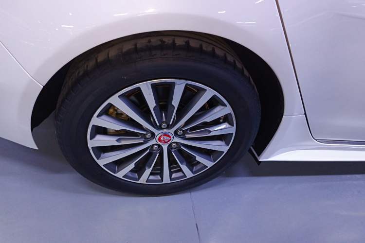 Used Jaguar XEL 2020 2.0T 200PS R-DYNAMIC Youth Sports Edition
