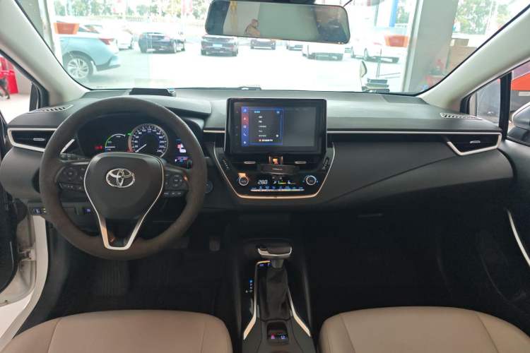 Used Toyota Corolla 2021 Dual-Motor 1.8L E-CVT Elite Edition
