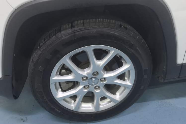 Used  Cherokee 2017 2.0L Superior Edition