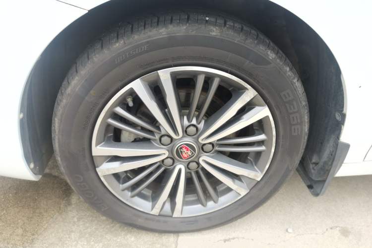 Used Roewe i5 2019 1.5L Automatic 4G Connected Langhao Edition
