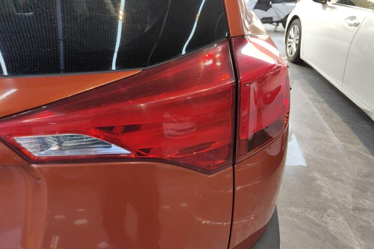 Used Toyota RAV4 2013 2.5L Automatic 4x4 Elite Edition
