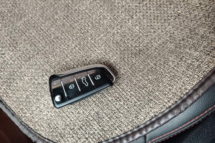 Used  Refine S3 2016 1.5L CVT Luxury Smart Version