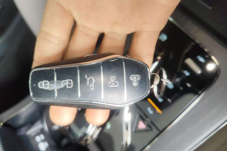 Used BYD Han 2025 DM-i Intelligent Driving Edition 125KM LiDAR Flagship Model
