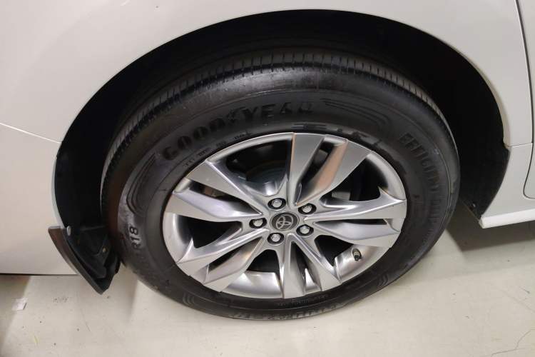 Used Toyota Sienna 2023 2.5L Hybrid Comfort Edition
