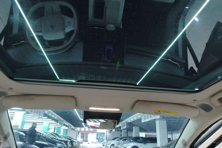 Used  GT 2023 560 Rear-Drive Seven-Wing Edition