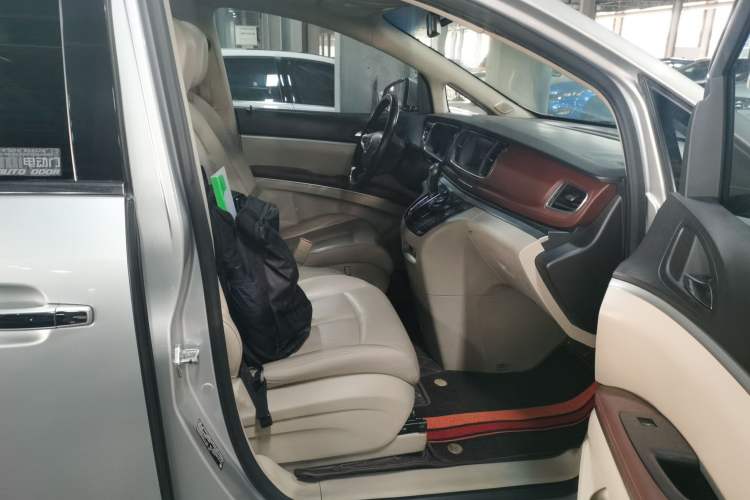 Used Buick GL8 2018 28T Luxury Model China VI Standard