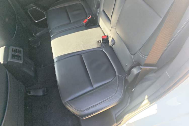 Used Mitsubishi Outlander 2019 2.0L Two-Wheel Drive Comfort Edition 5 Seats China VI Standard
