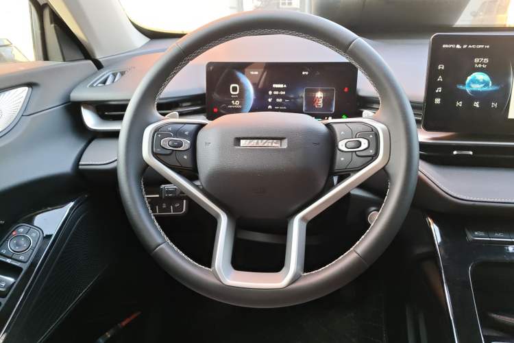 Used Haval H6 2024 1.5T Two-Wheel-Drive Classic Edition
