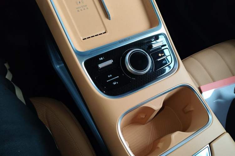 Used  Galaxy Xingjian 7 EM-i 2025 120km Flagship Edition
