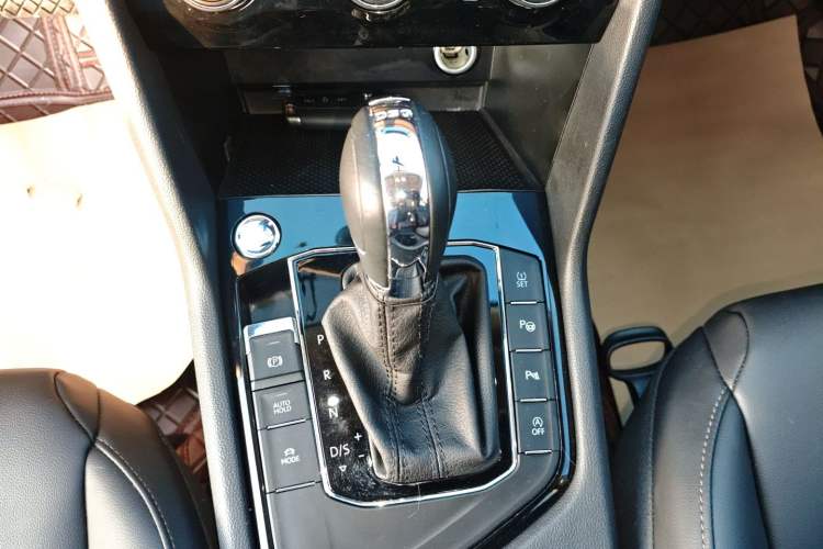 Used Volkswagen Tharu 2019 280TSI Two-Wheel Drive Flagship Edition China V Standard