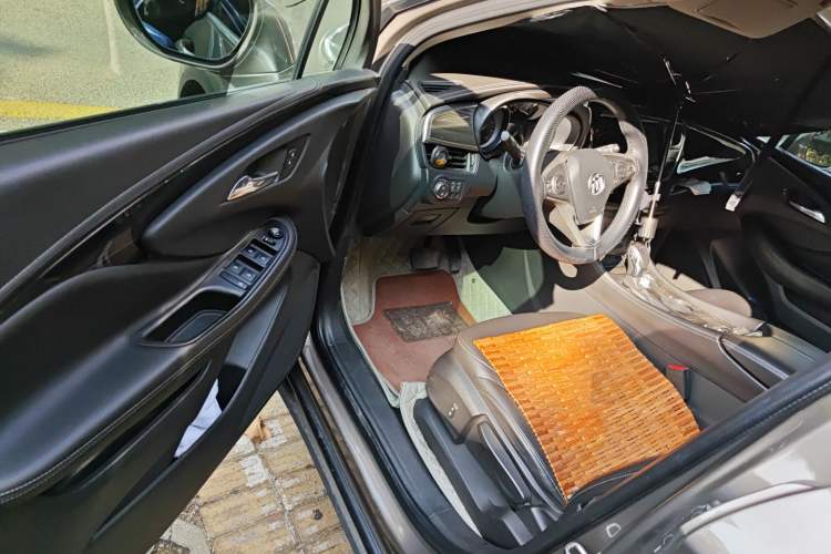 Used Buick Envision 2018 20T Two-Wheel-Drive Leading Model
