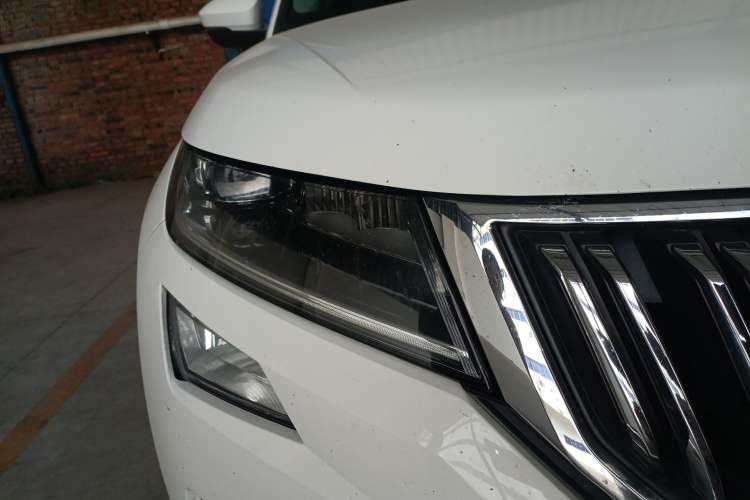 Used Skoda Kodiaq 2019 Facelifted TSI330 5-Seater Two-Wheel-Drive Luxury Enjoyment Edition China VI Standard