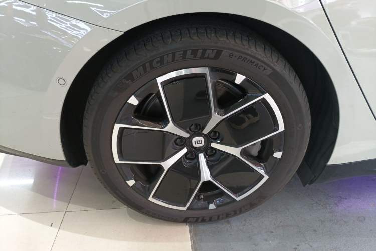 Used  SU7 2024 Rear-Drive Long-Range Intelligent Driving Version