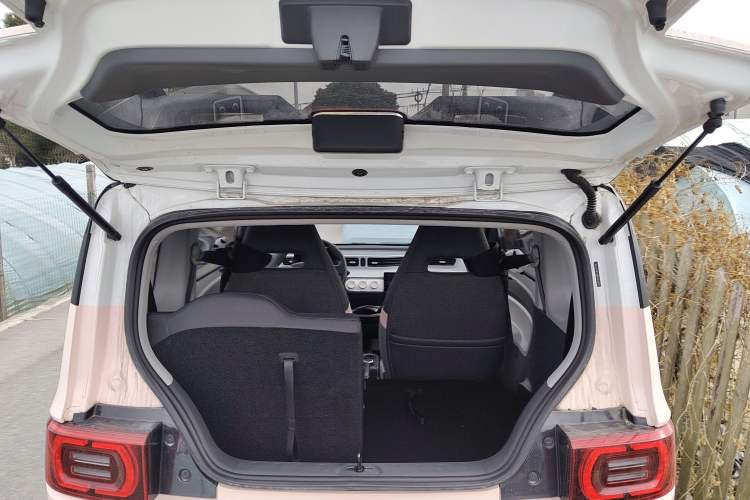 Used Wuling Hongguang MINIEV 2022 Macaron Premium Model – Lithium Iron Phosphate