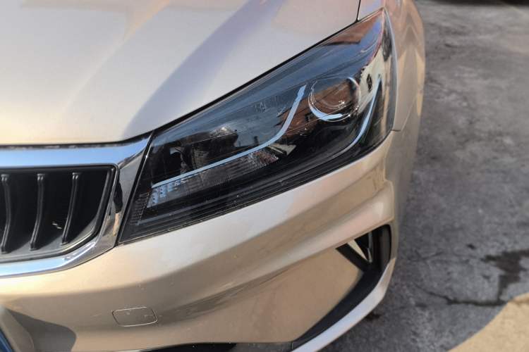 Used Geely Auto Emgrand 2021 UP 1.5L CVT Luxury Model
