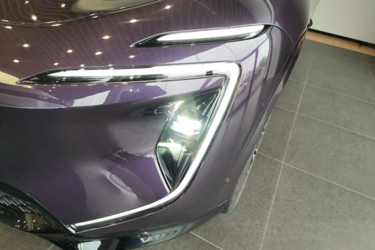 Used  07 2024 Ultra Range-Extended Four-Wheel Drive