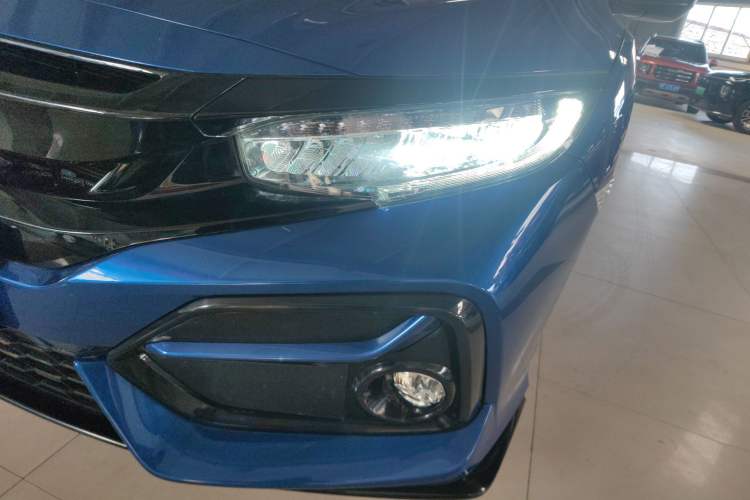 Used Honda Civic 2021 HATCHBACK 220TURBO CVT Trendy Cool Edition
